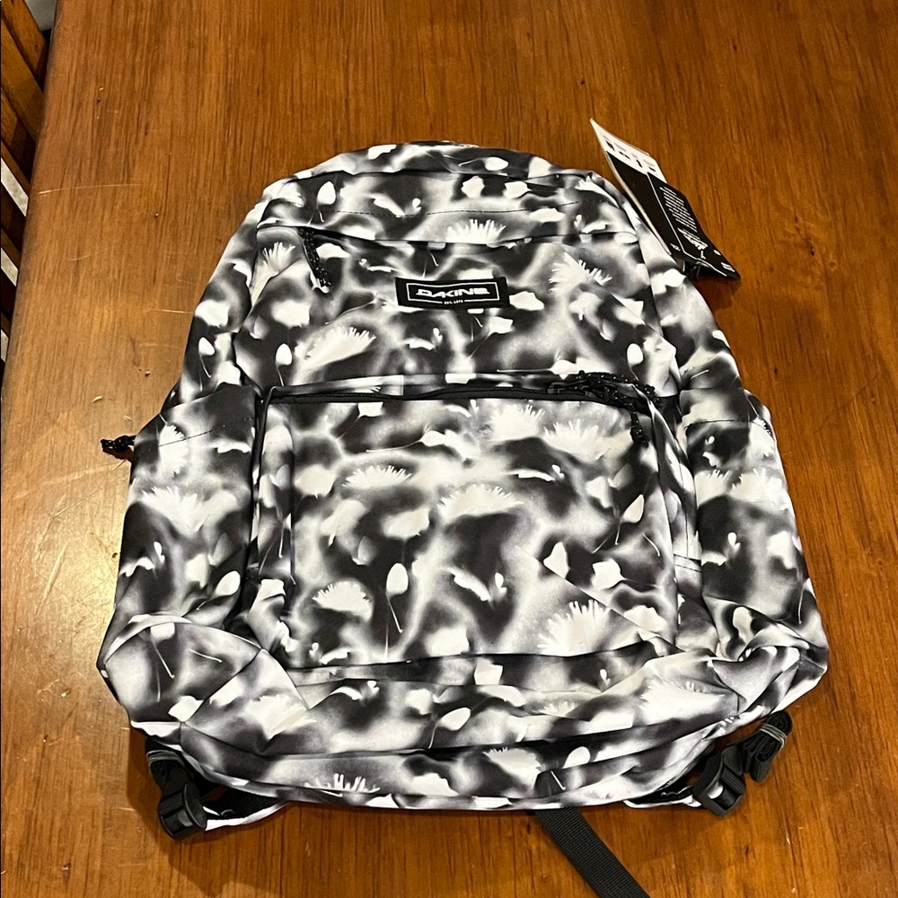 Dakine Method Backpack 25L Book Bag Dandelion new black white Laptop Compartment